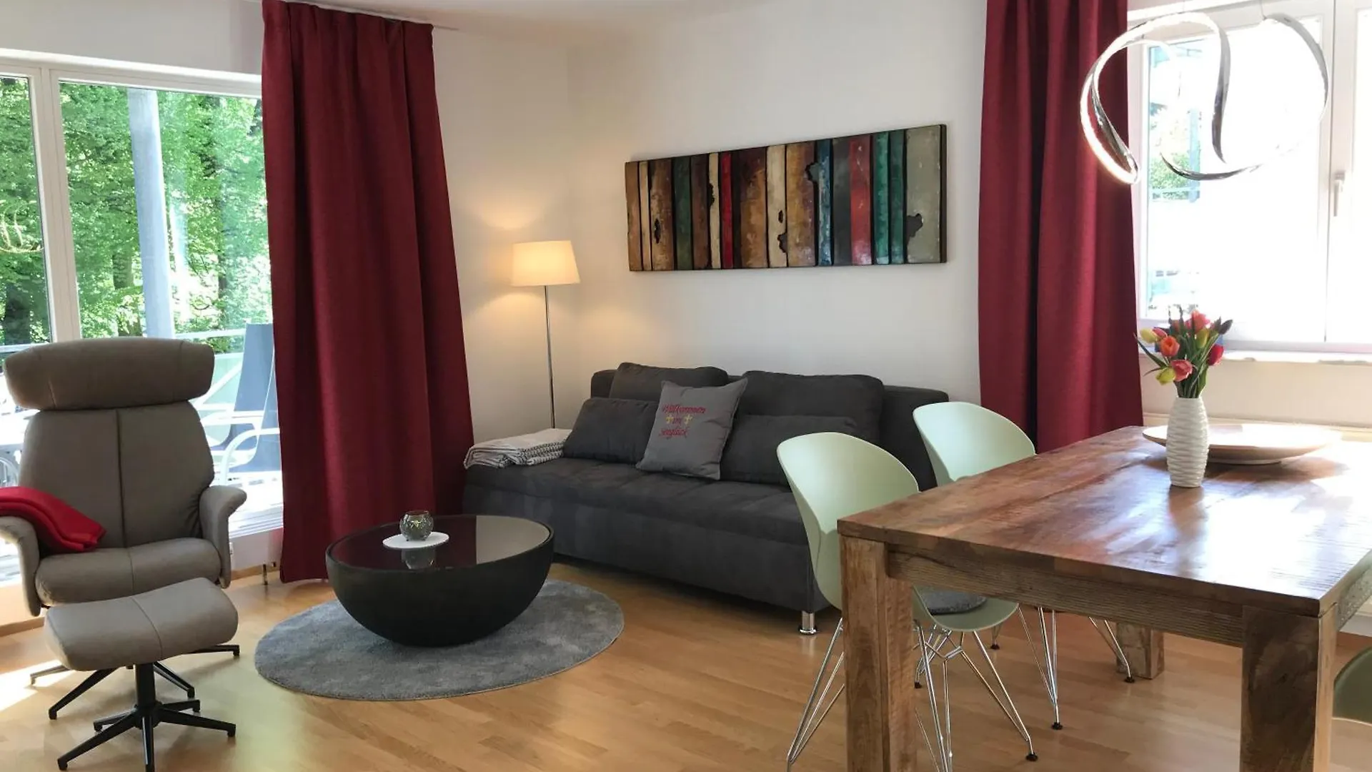 Ferienwohnung Seeglueck- Hochwertige Wohnung Im Villenviertel Mit Suedbalkon location